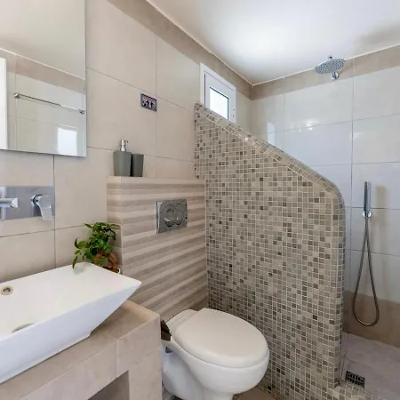 Calma Center Apartment Firostefani